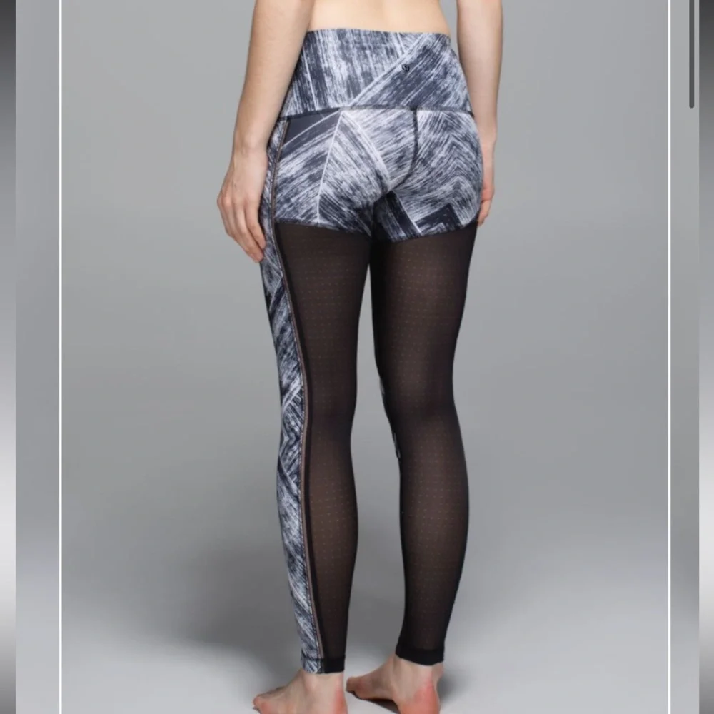 Lululemon Hot To Street Pant Heat Wave White Black / Black